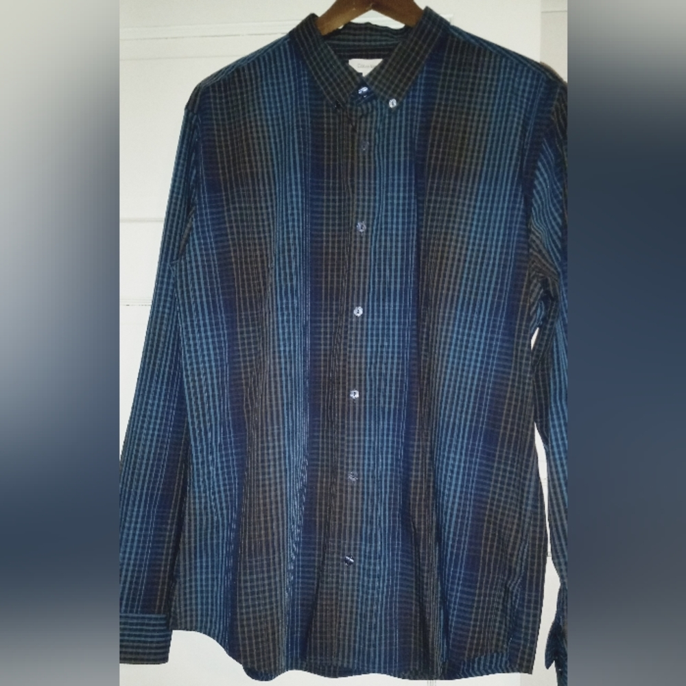 Calvin Klein Infinite Slim Fit mens button down long sleeve shirt blue plaid